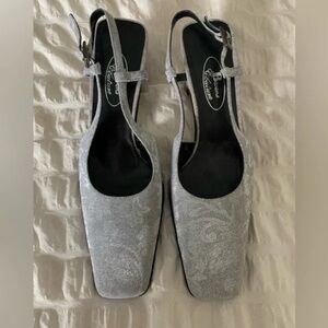Browns couture silver women’s sling backs size 8.5